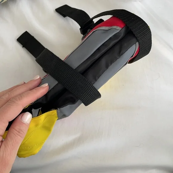 Dog life jacket - Picture 2 of 4